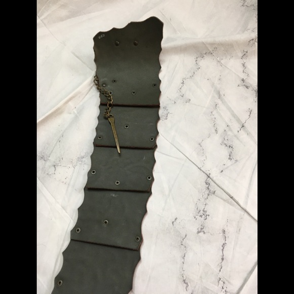 Okie dokie red print wide real leather embossed obi belt - Picture 6 of 6